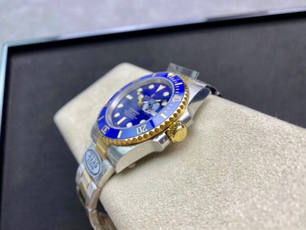 u5scevoyyqa2087 Welcome to our site. We sell Super Clone Rolex 1:1 replica watches right to your doorstep. We have excellent collection of Swiss Made Movement, solid 904L stainless steel, and a scratch-proof sapphire crystal. We assure you'll love our watches.