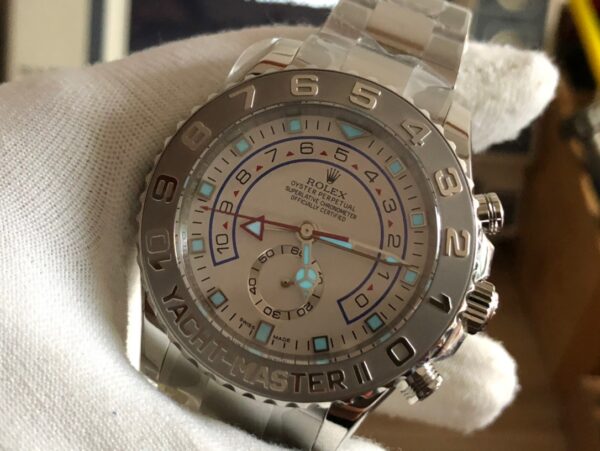 Rolex YACHT-MASTER II - White and Platinum REF: M116689-0001 - Image 3